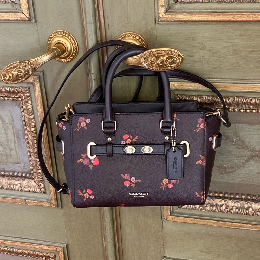 NWT Coach mini blake floral crossbody bag